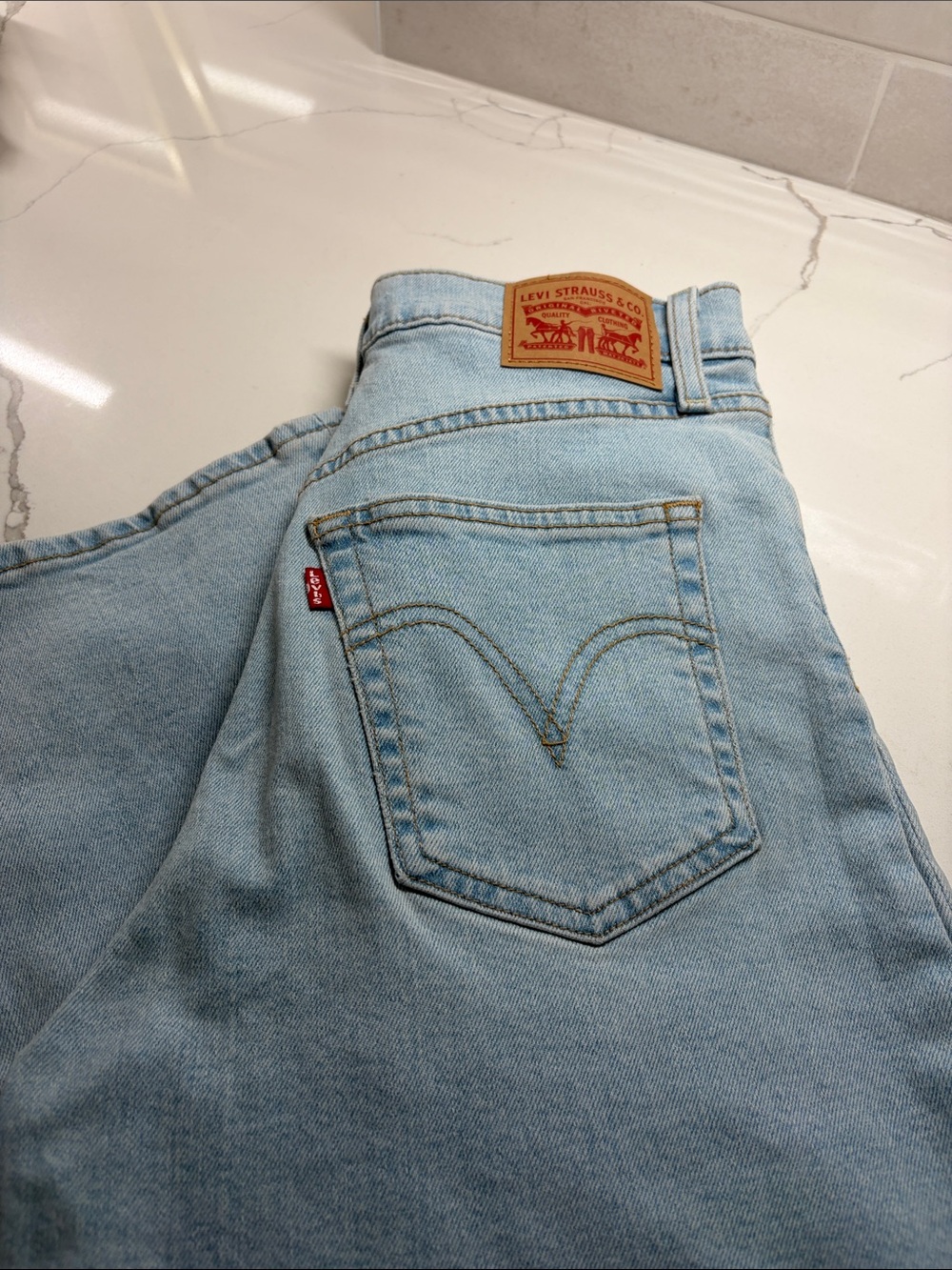 Levi's Ribcage Straight Ankle  Jeans with Red Tab